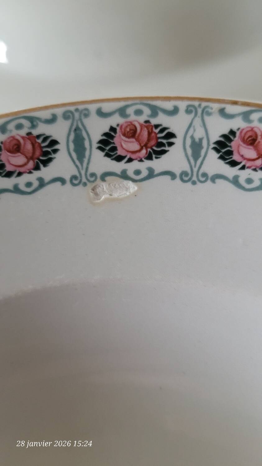 8 deep plates Sté Céramique Maestricht