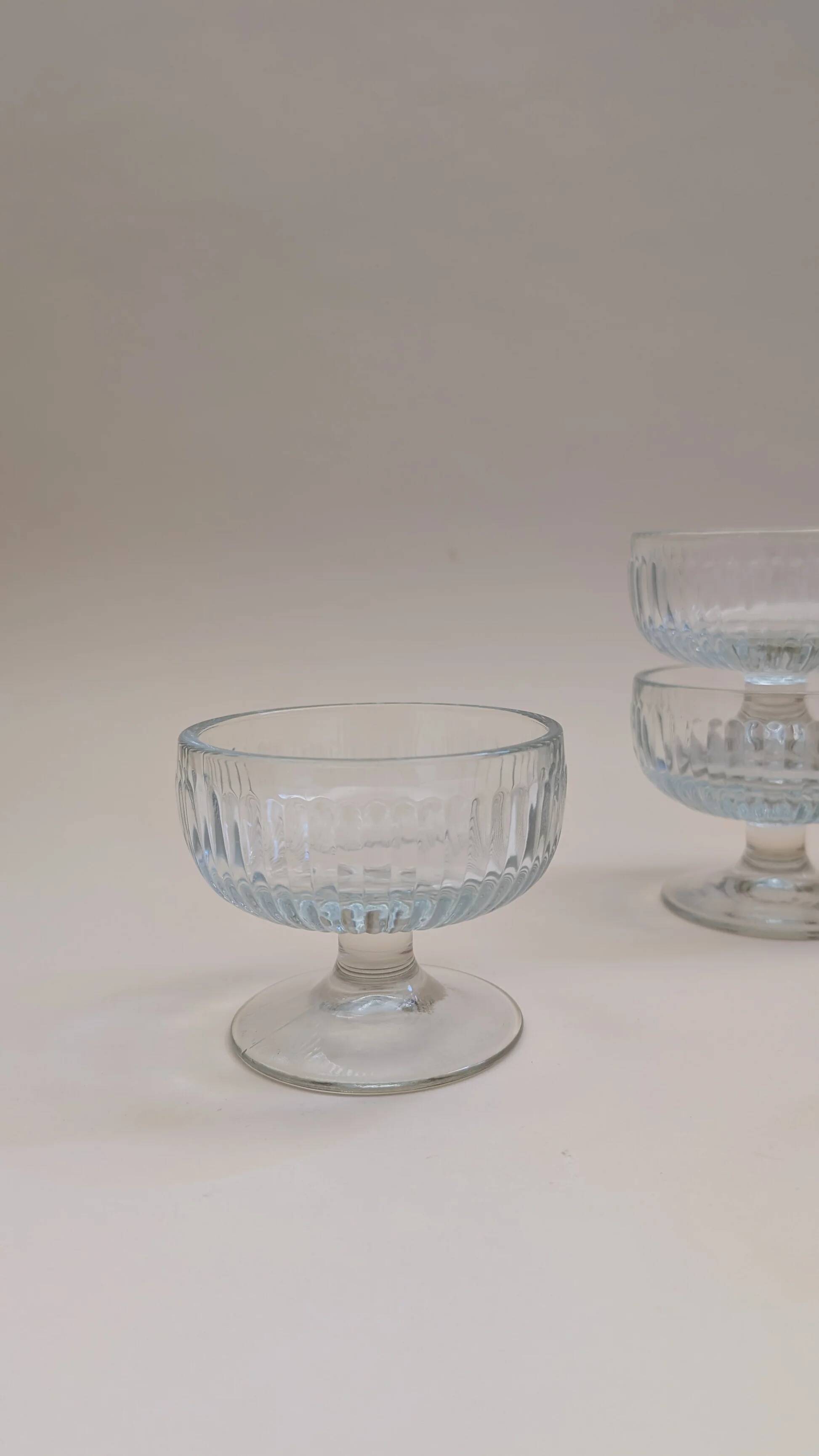 Coupes à glace en verre