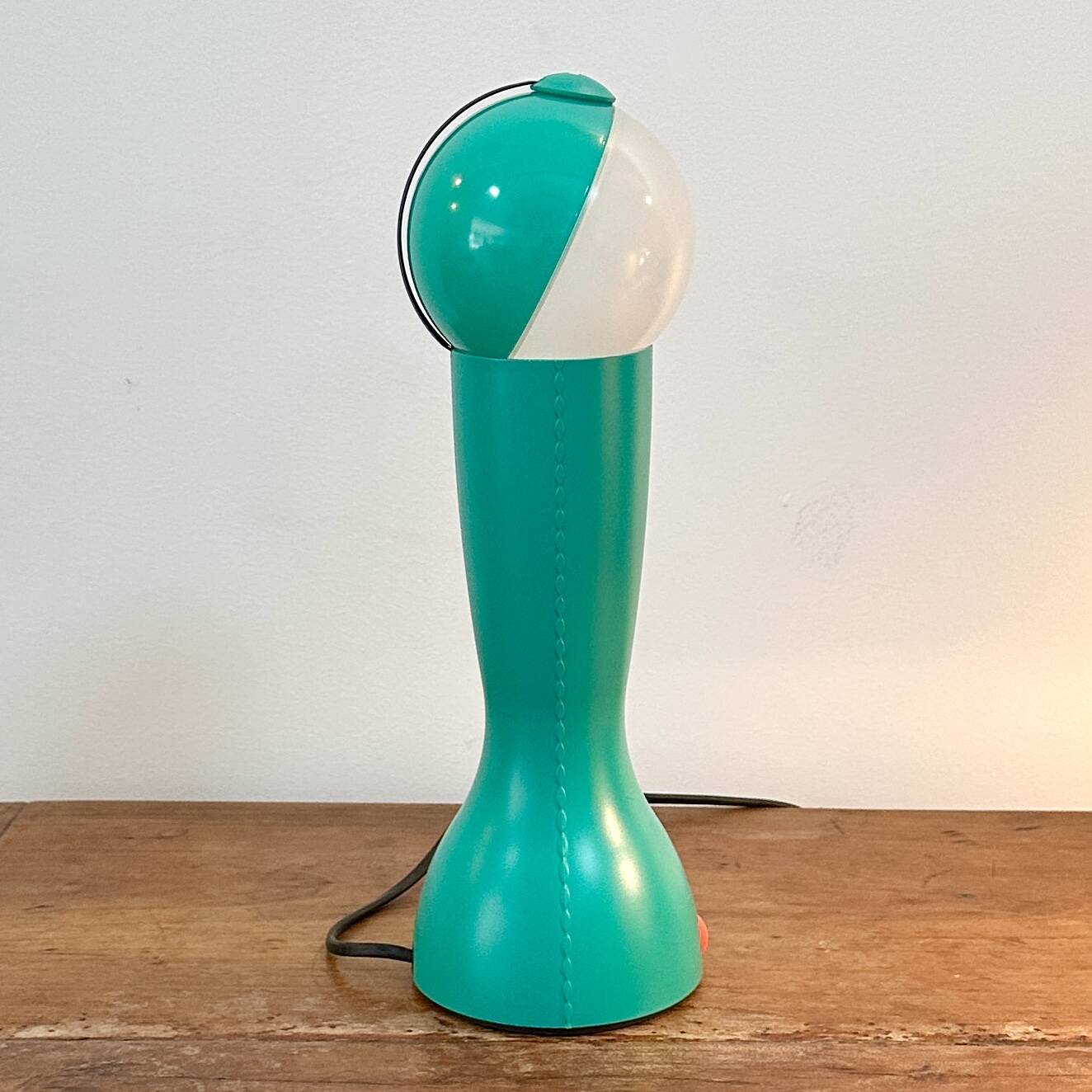 Gilda lamp by Silvia Capponi – Artemide (20th century) – Vintage Italian design