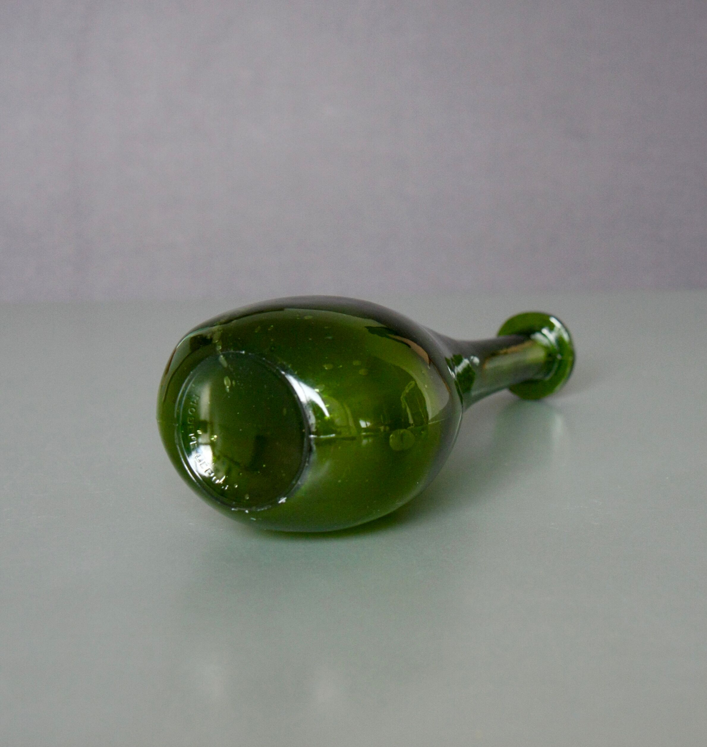 Vase bouteille soliflore en verre