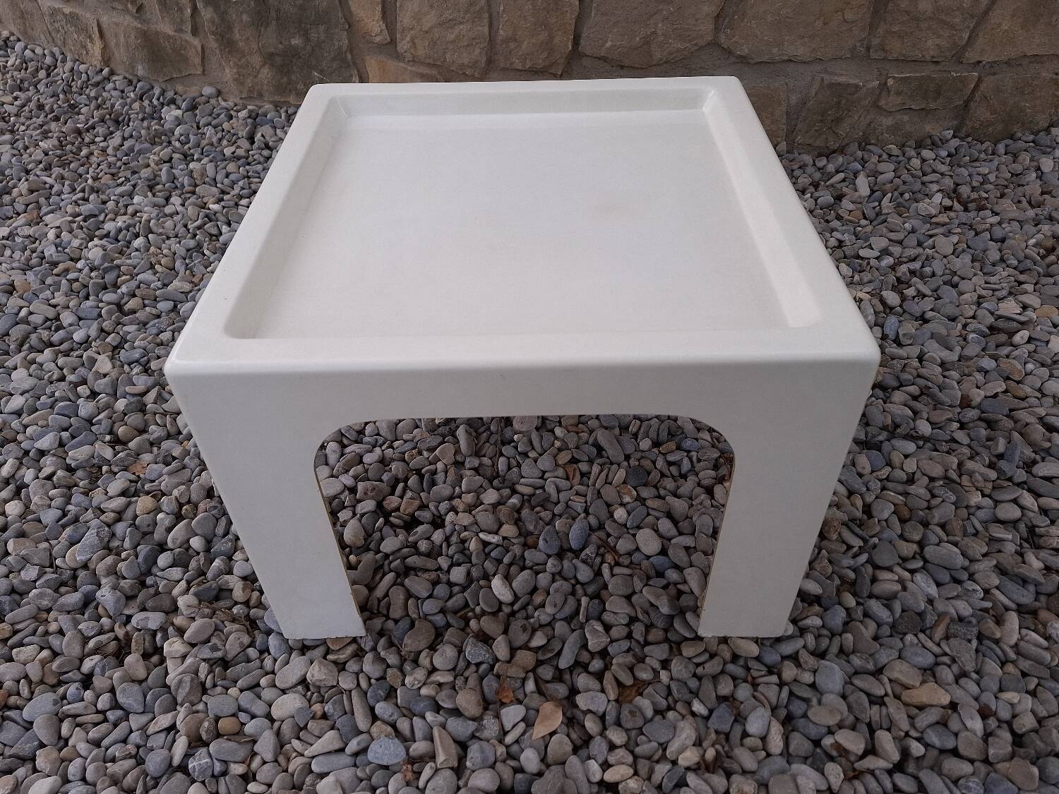 Vintage 70'S fiberglass coffee table
