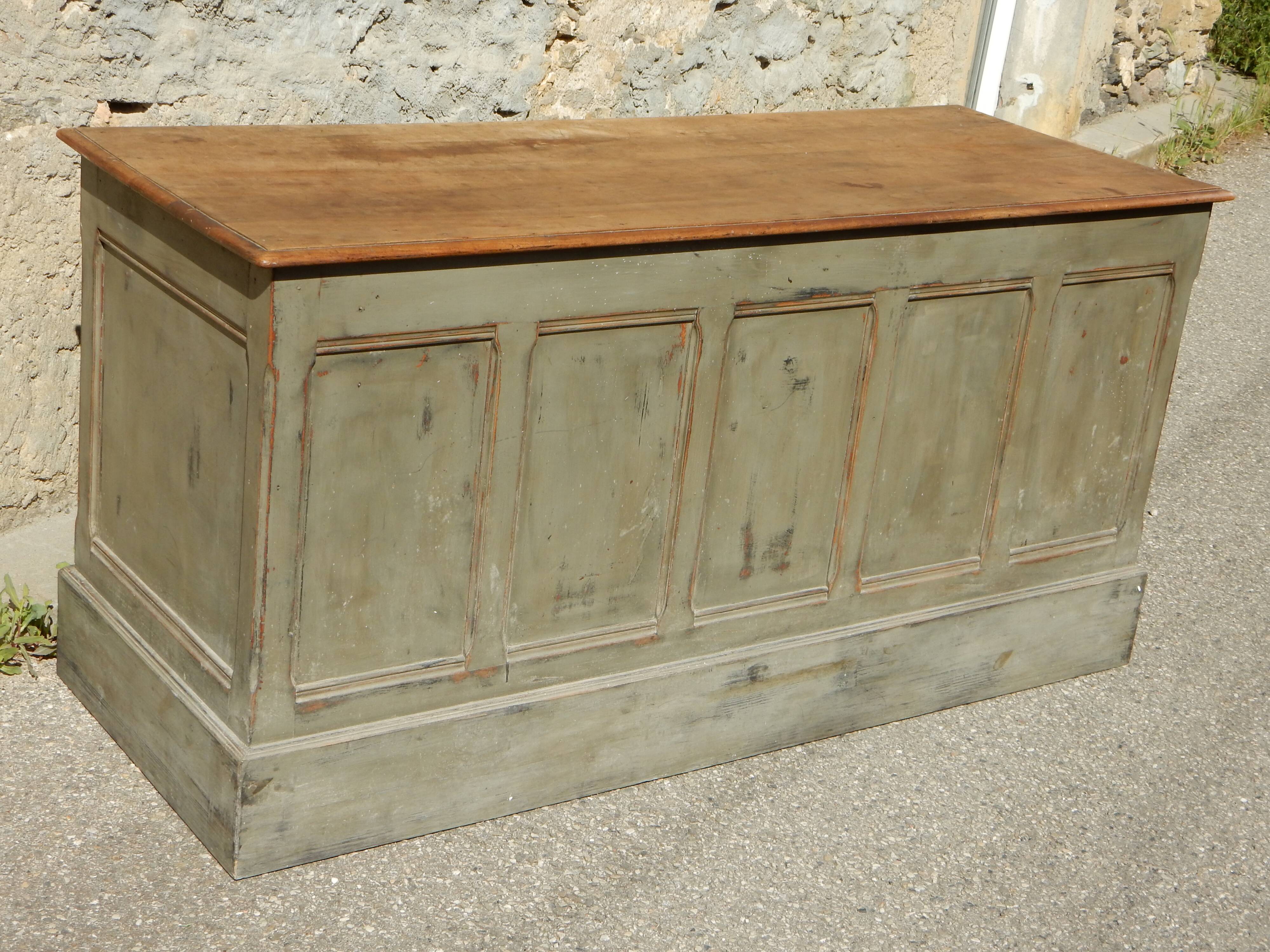 Old weathered counter/trade furniture/kitchen island