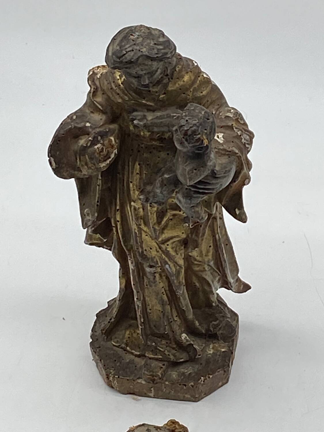 Antique wooden sculpture, Virgin and Child, 17th century