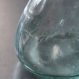 Bouteille ancienne en verre soufflé