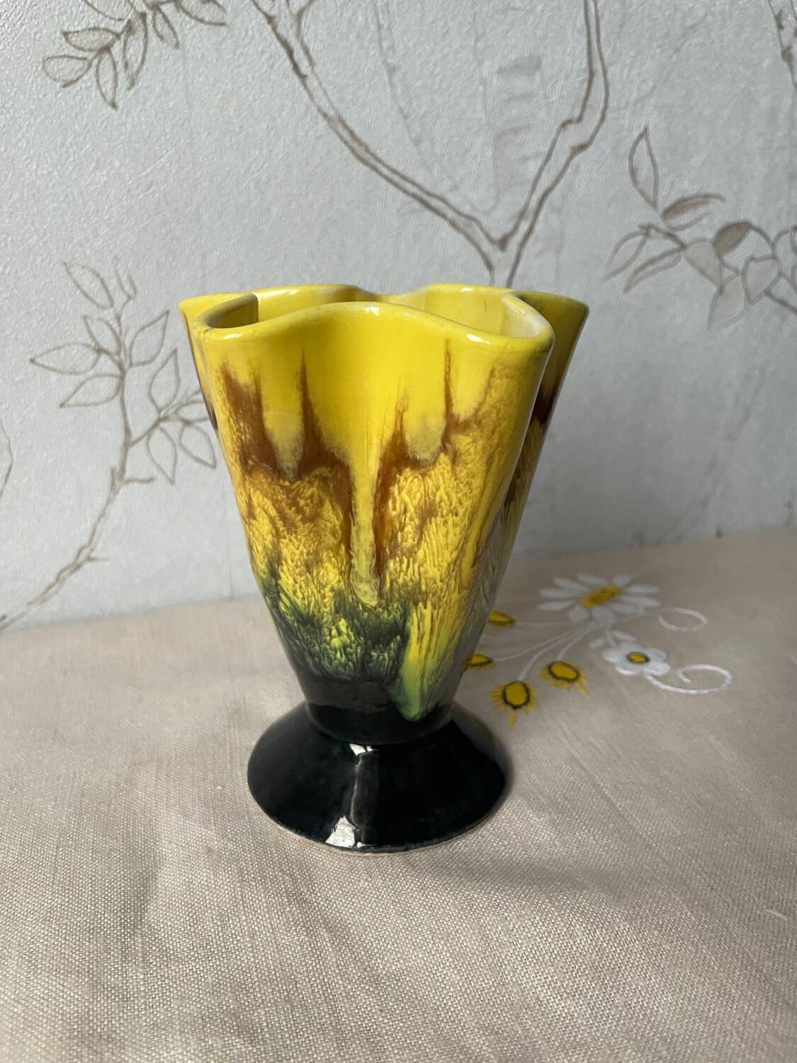 Small vintage vase in Vallauris style