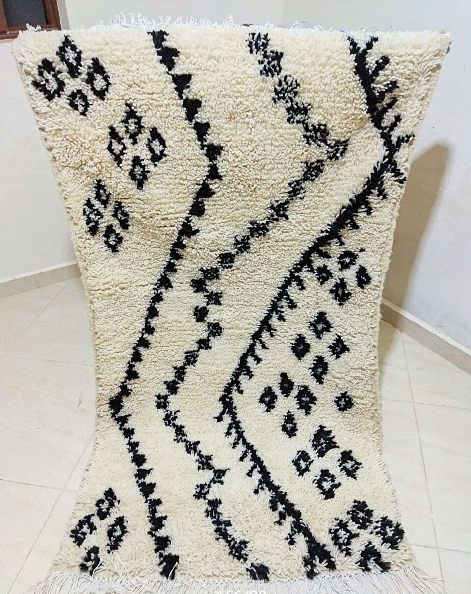 Moroccan berber carpet 156 x 88cm