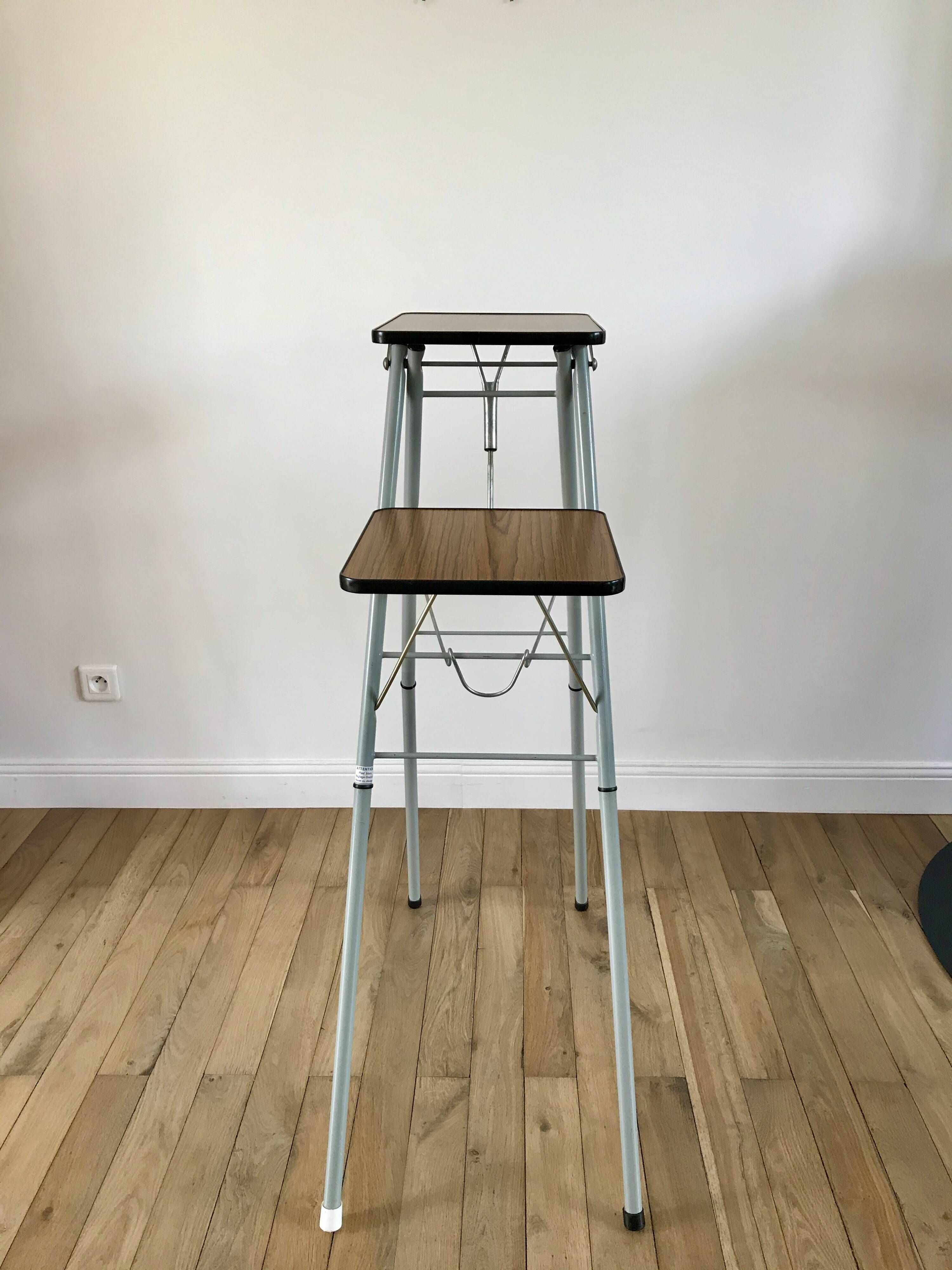 Formica projection table from the 70s