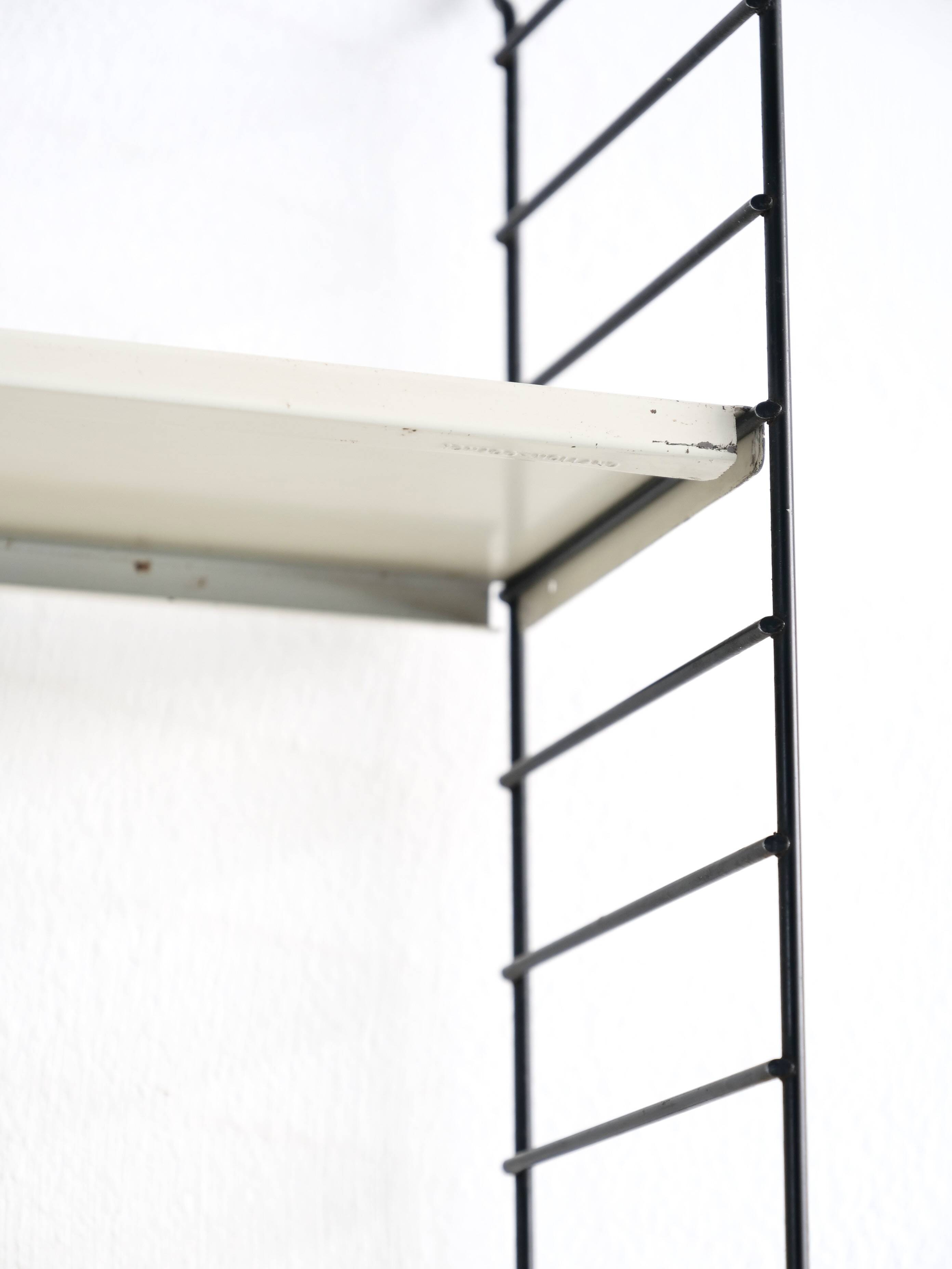 Tomado compact shelf