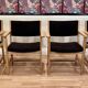 SUITE DE 4 FAUTEUILS ESTAMPILLE "HANS WEGNER" 1960.
