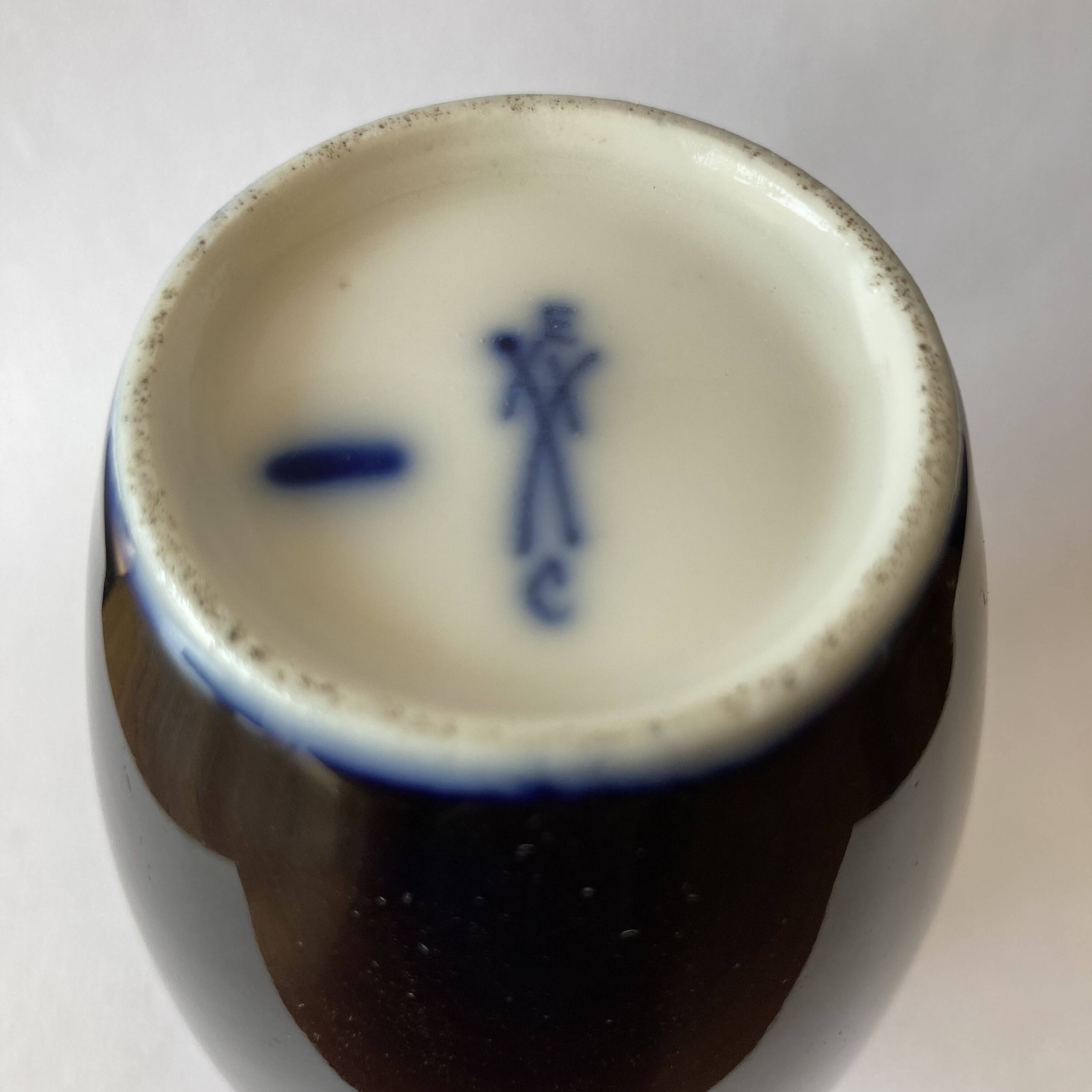 Meiping-shaped miniature vase in Saxon Meissen porcelain with blue monochrome glaze
