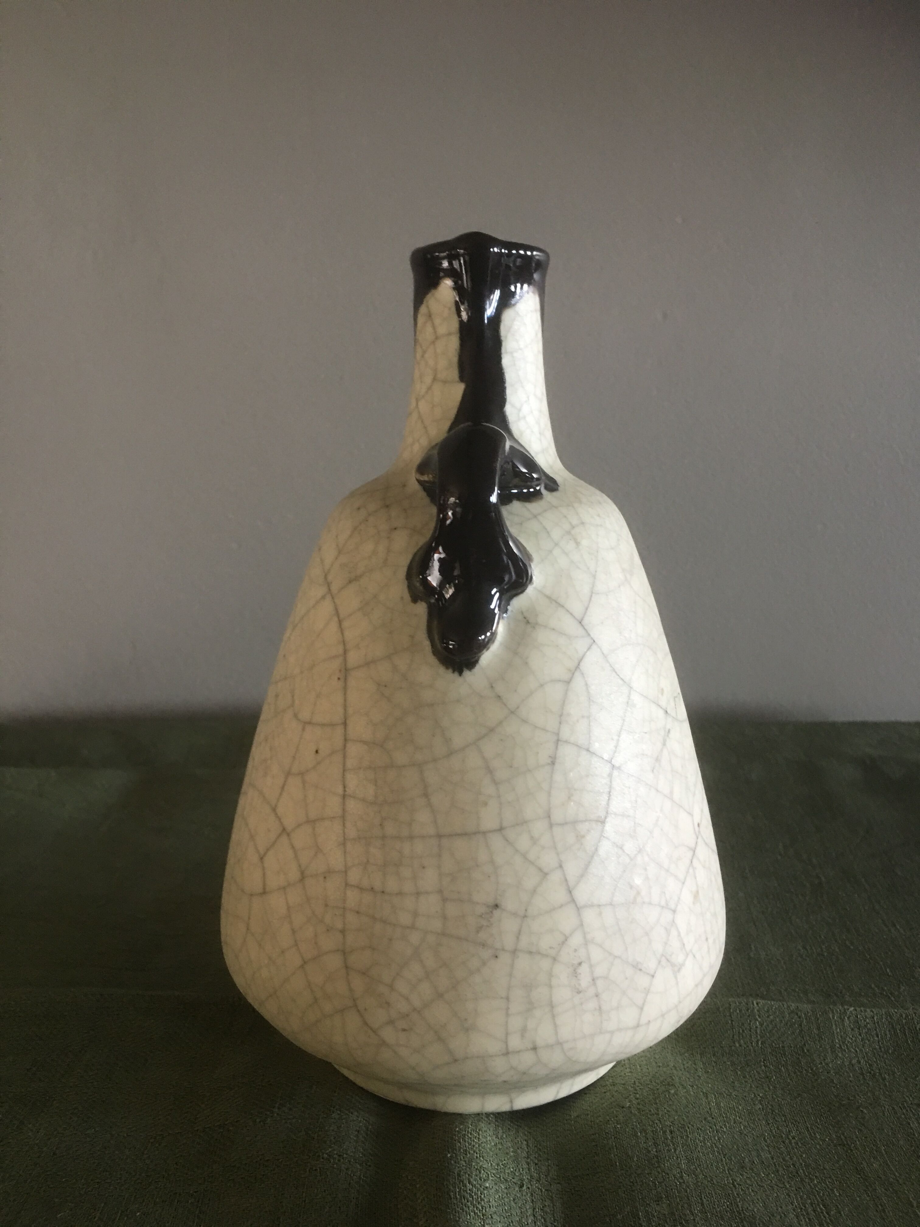 Praticality orchies cracked ceramic vase