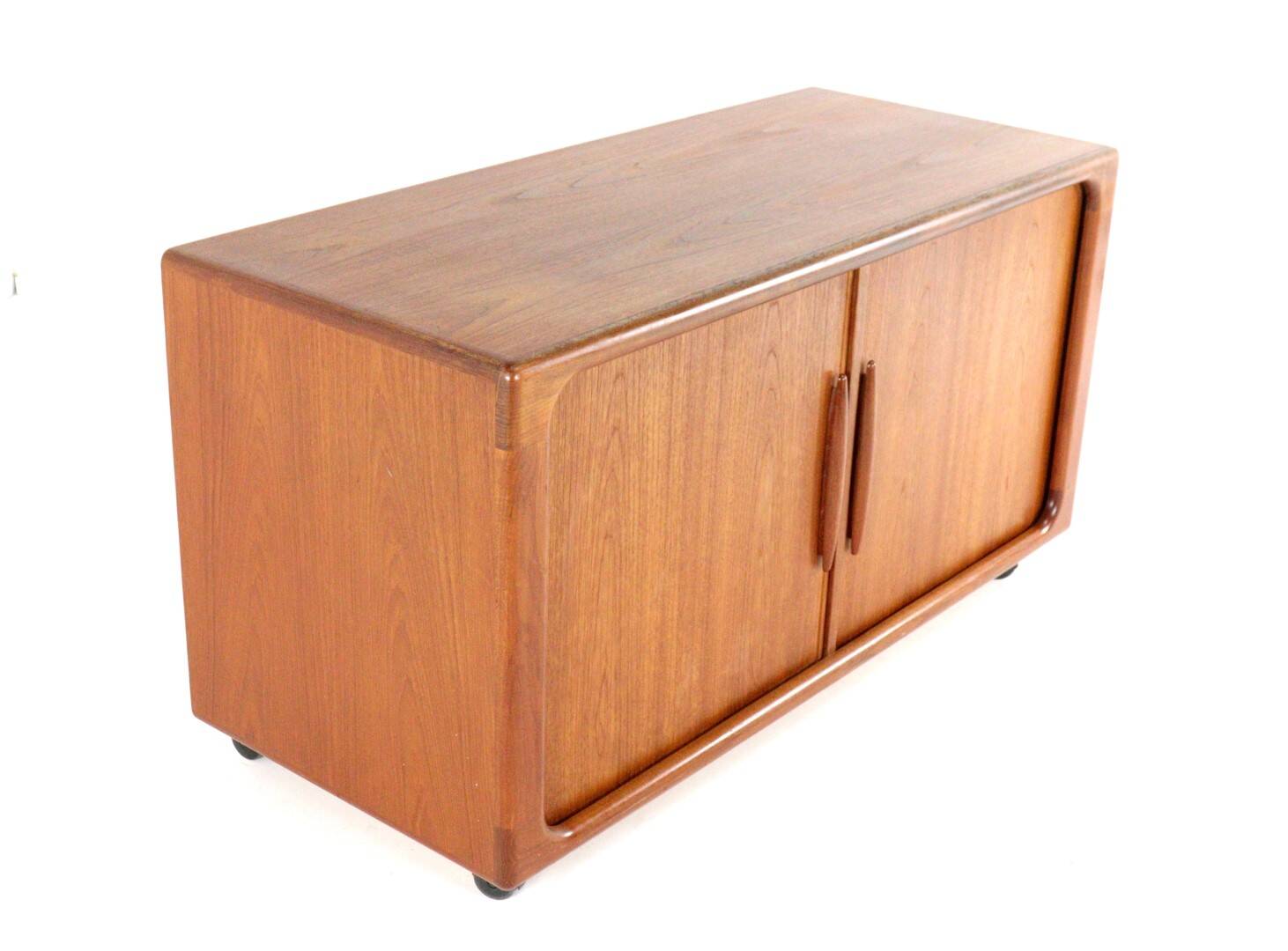 Dyrlund audio / tv cabinet 'Gronhoj'