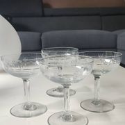 Lot of 4 Art Deco champagne coupes / Verreries de Doyen. Half crystal.