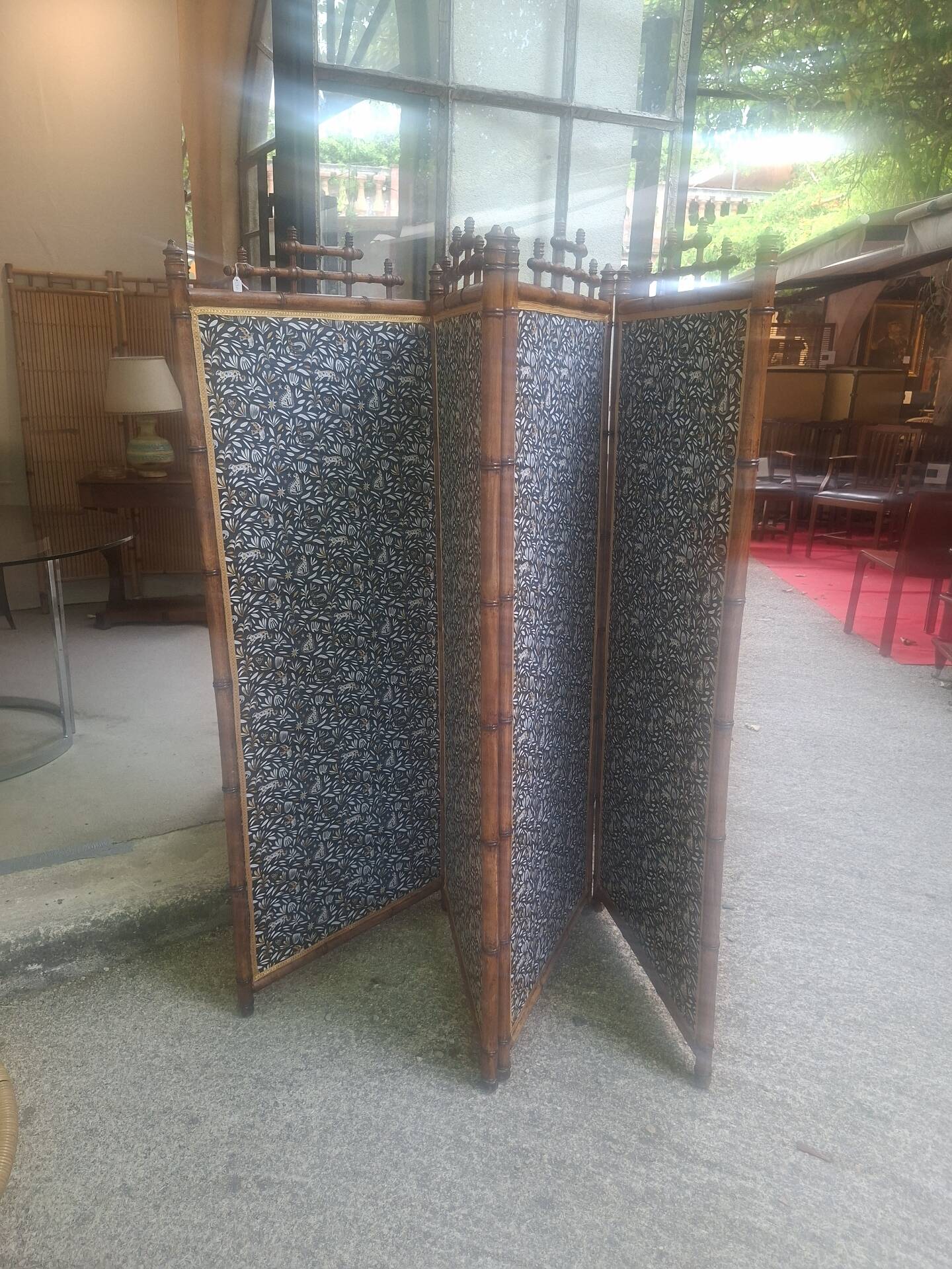 Screen