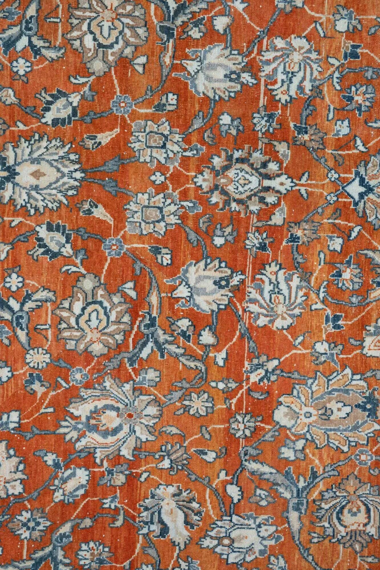 Vintage handmade Turkish rug 265x360 cm