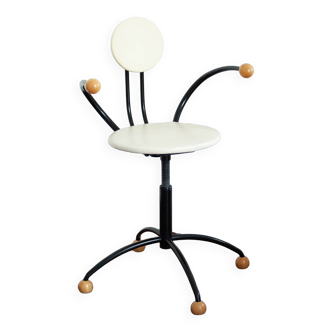MEMPHIS style white leather chair