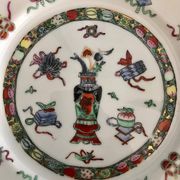 Hand-painted chinese porcelain plate enhanced with gold, qianlong brand, 20th century