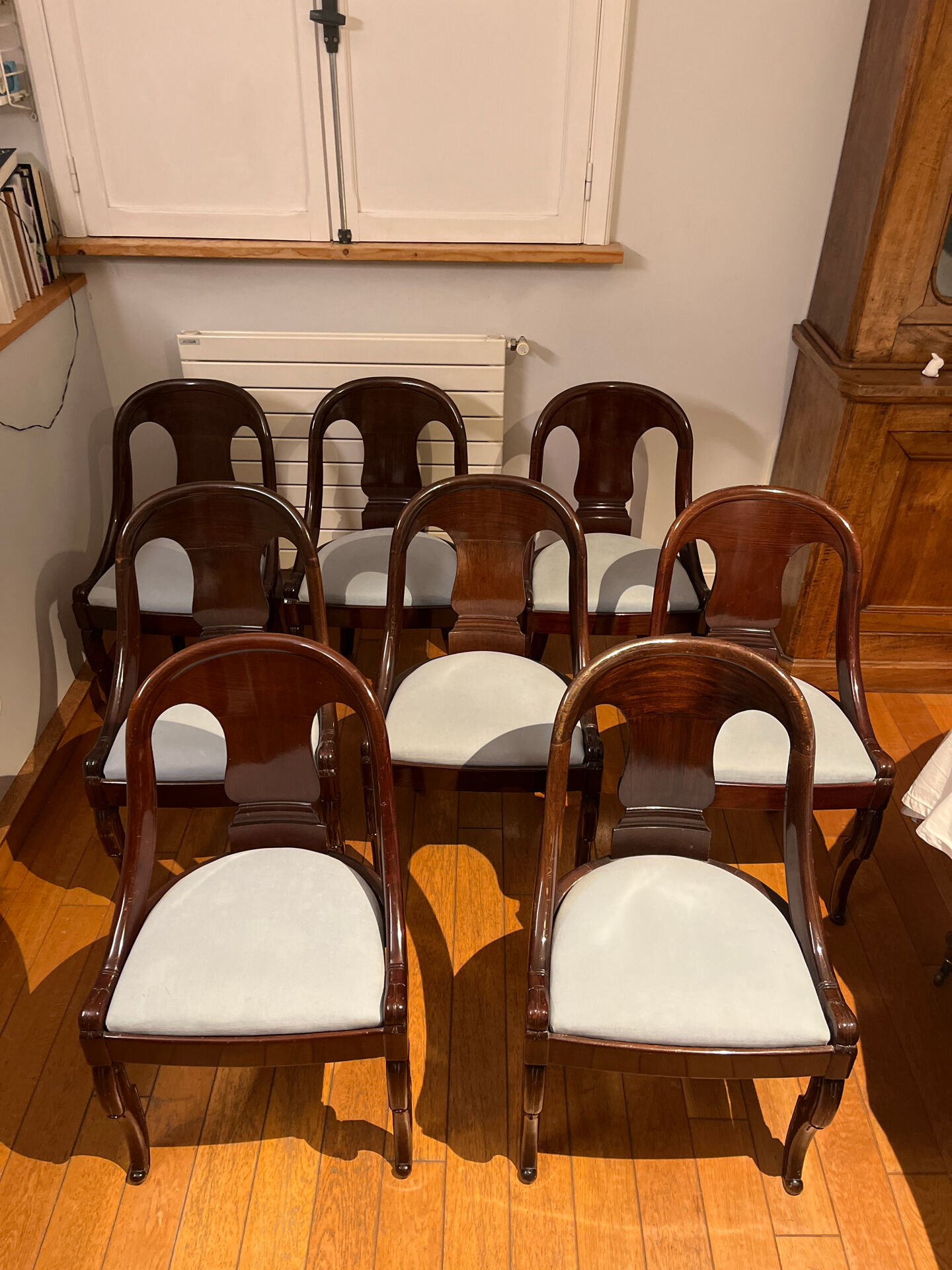 8 solid mahogany chairs