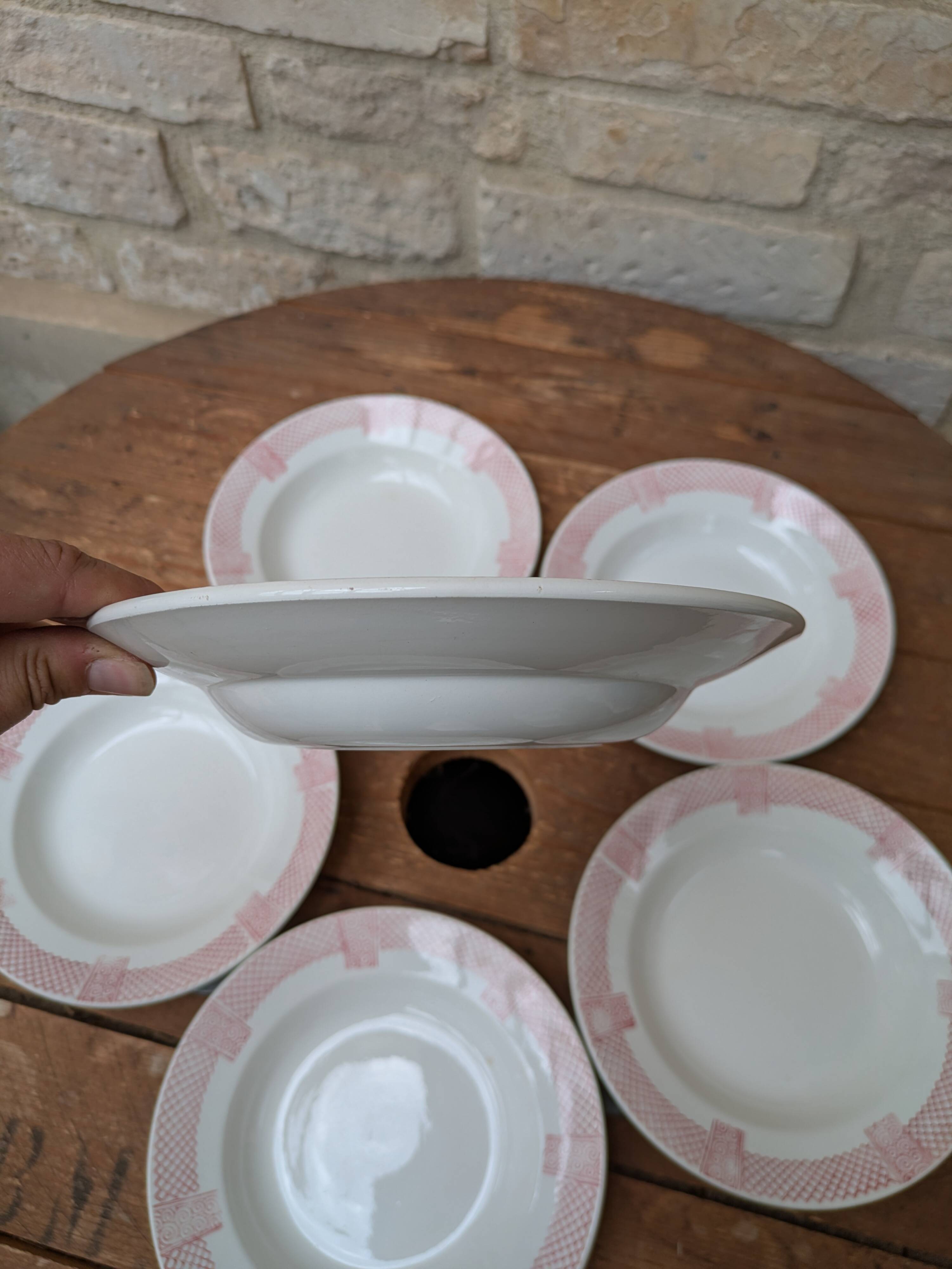 6 deep plates Longwy model Toulouse pink border ironstone