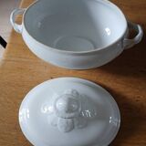 Soupière ancienne en porcelaine blanche