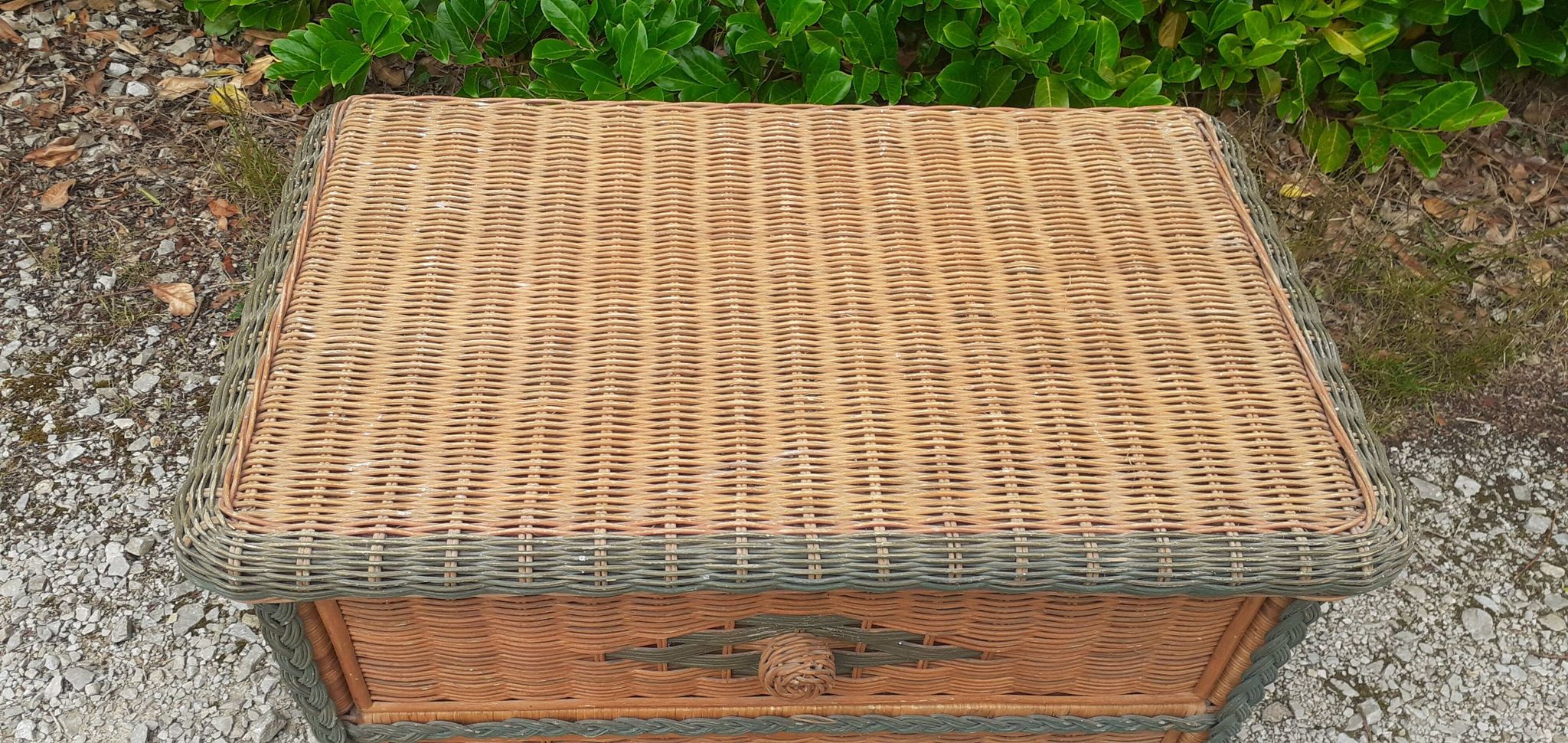 Chest of drawers 3 drawers in vintage rattan wicker