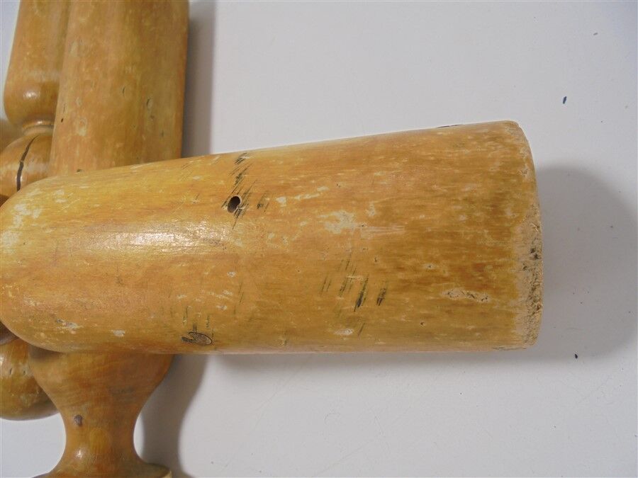 Série de 5 quilles en bois
