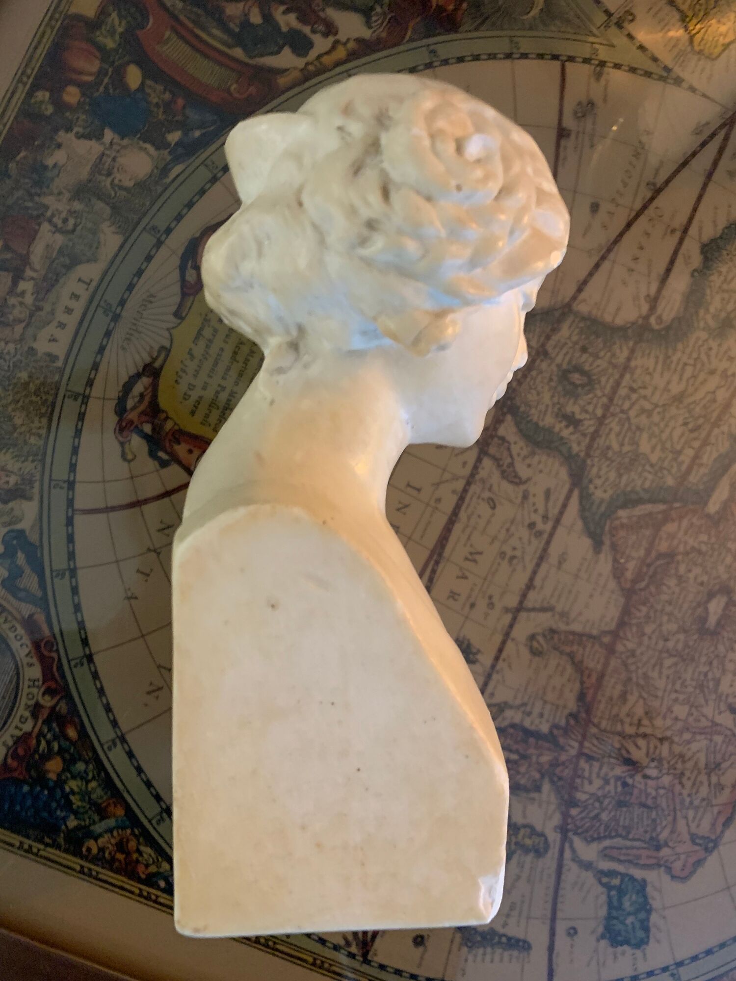 Fritz Kochendörfer, signed Hofkunstanstalt 1891 century, Münschen. Sculpture, original, albâ stone
