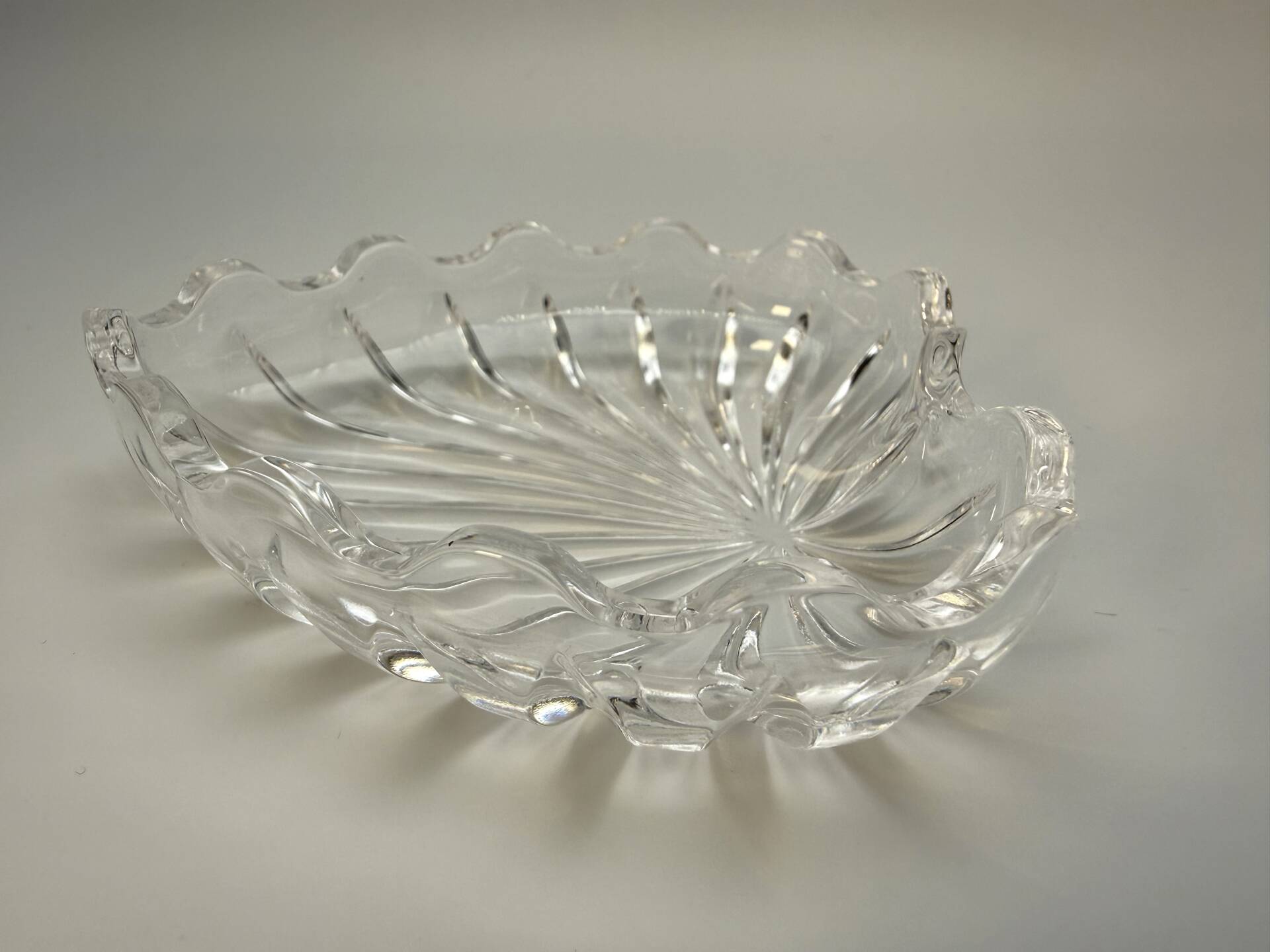 Small crystal shell-shaped dish – Key tray or jewellery holder