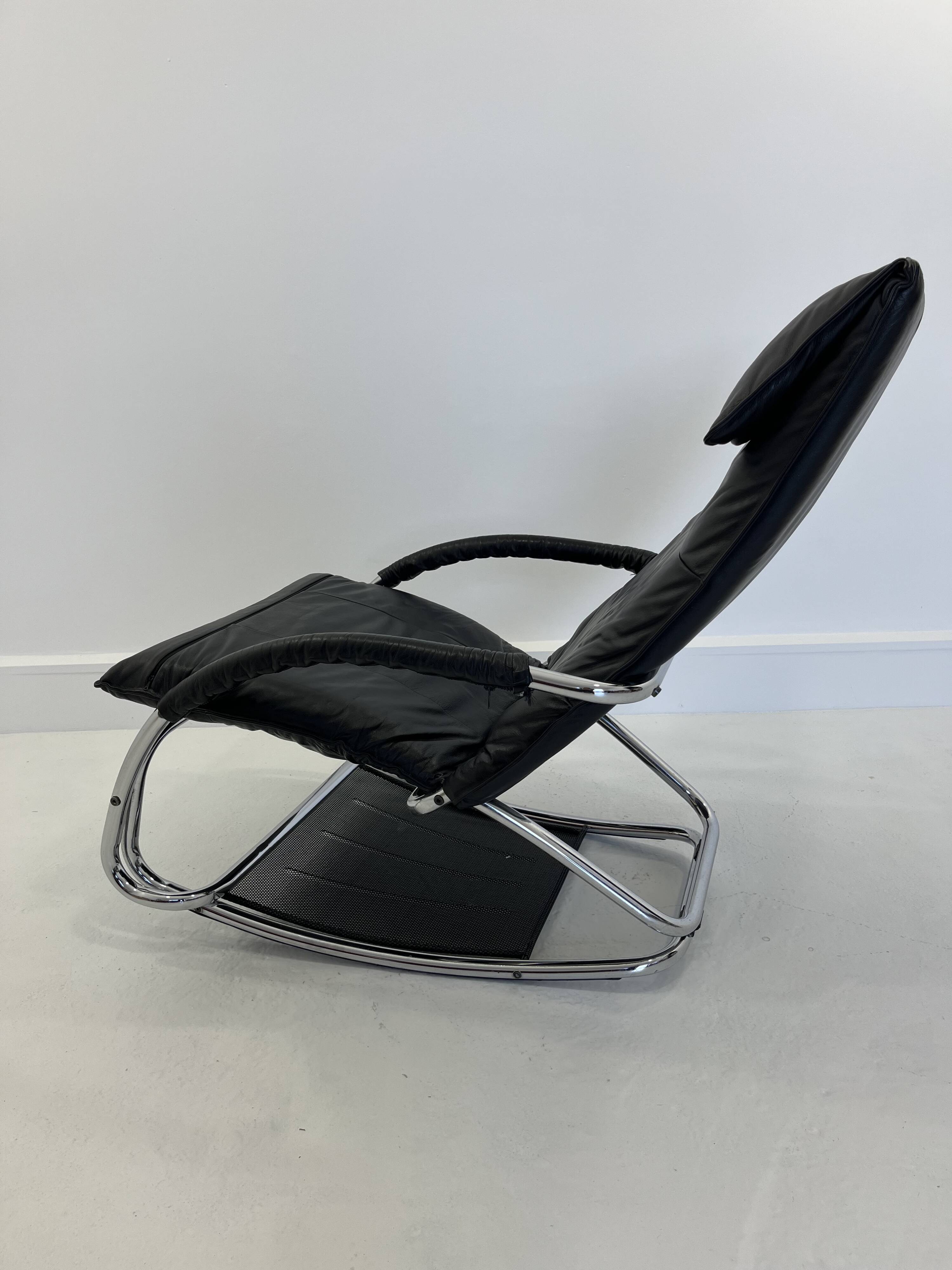 Fauteuil à bascule en cuir par Jochen Hoffman, années 1990