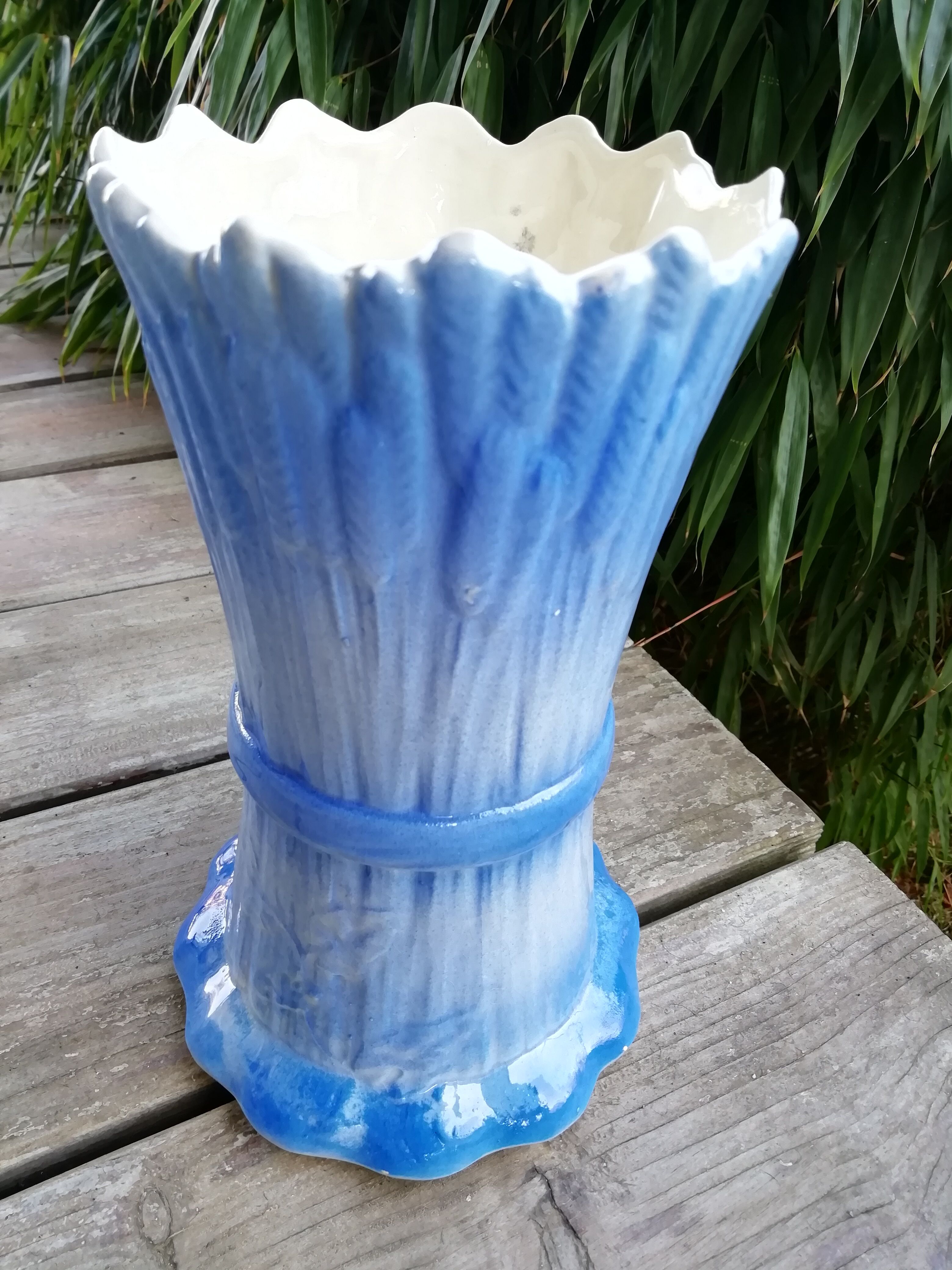 Slurry vase