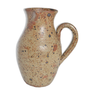 Pitcher in old sandstone