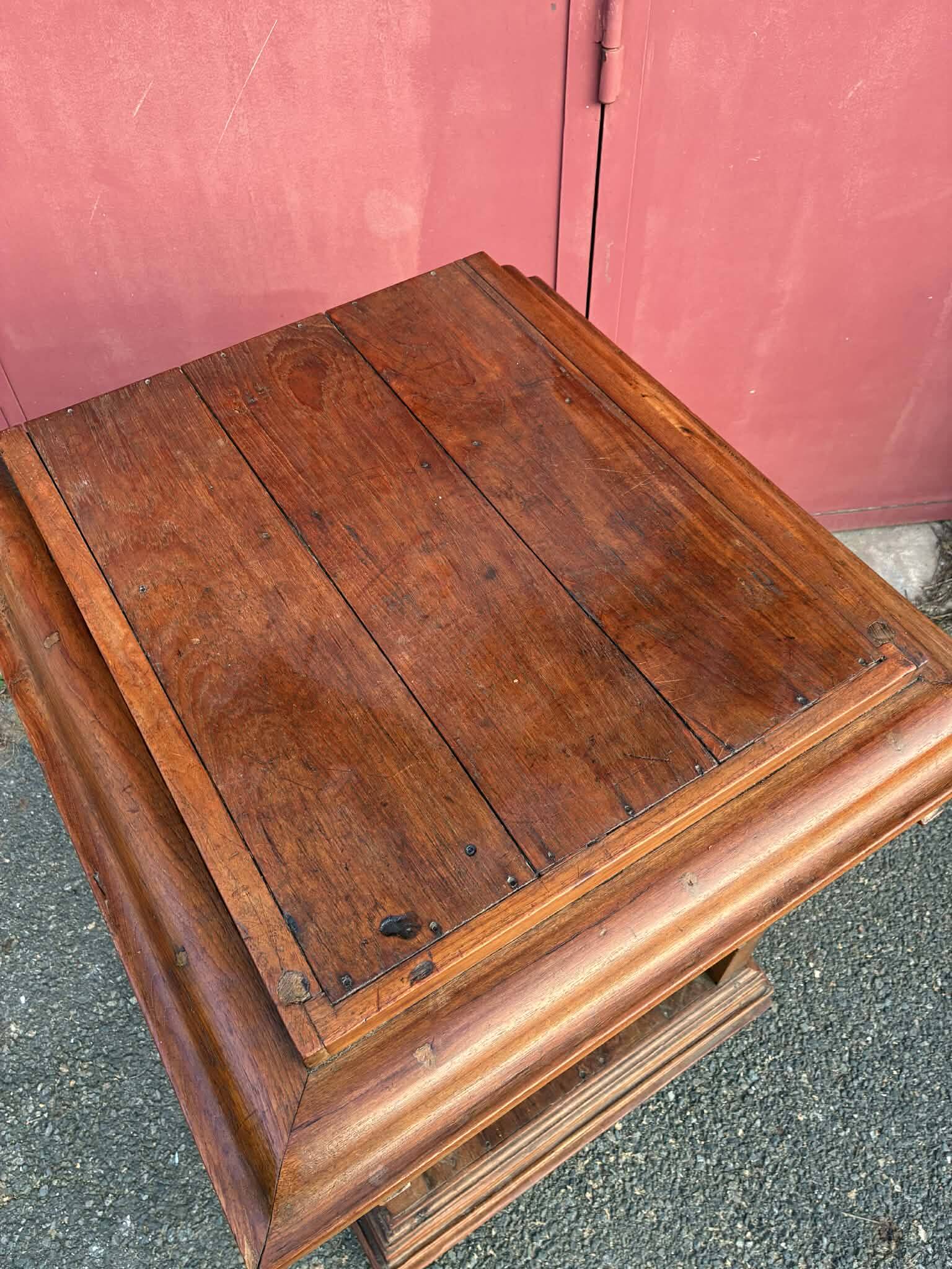 Occasional furniture