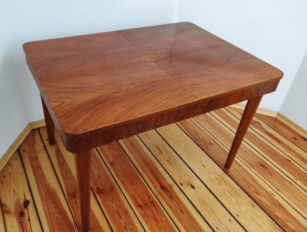 Table extensible par J. Halabala pour UP Závody Tchécoslovaquie, années 1950