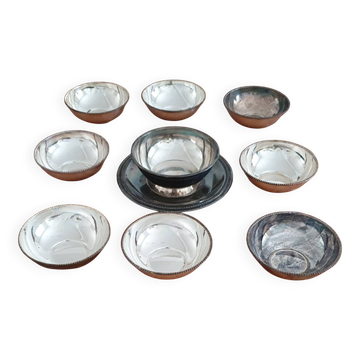 Lot of Saint Médard sauceboat and 8 bowls