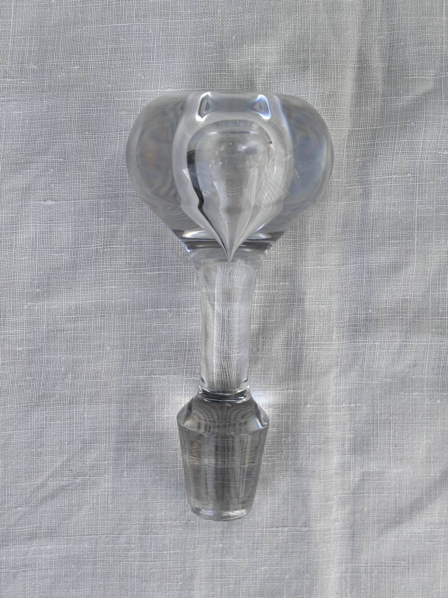 Chalcedony cut glass carafe chantilly by saint-louis