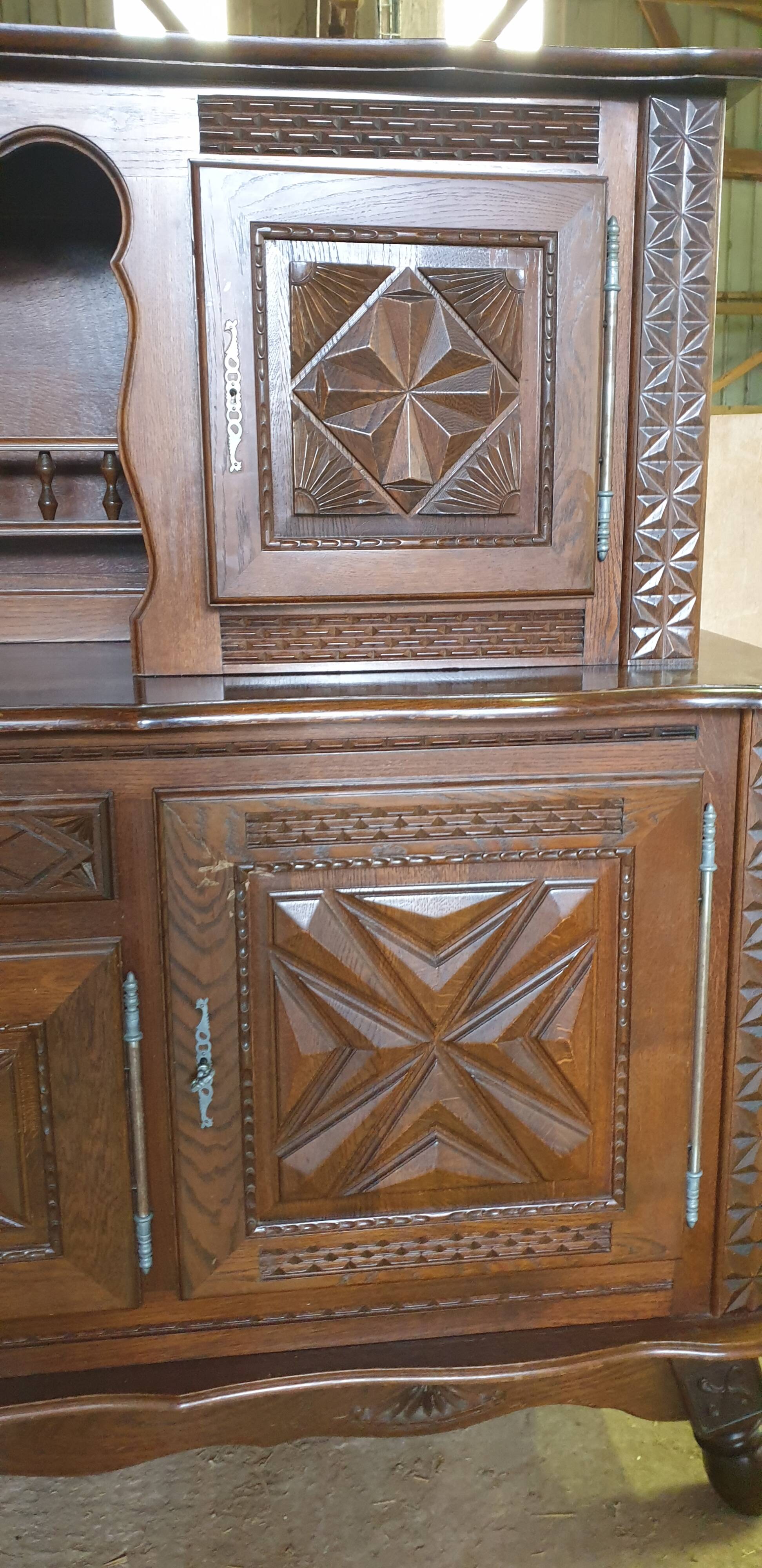 Imposing Basque furniture with regional crosses and original central door - 20th century