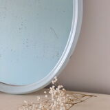 Miroir ovale en fonte, bleu layette, ancien