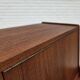 Commode danoise des années 1970 avec un miroir pliant, en bois de teck.