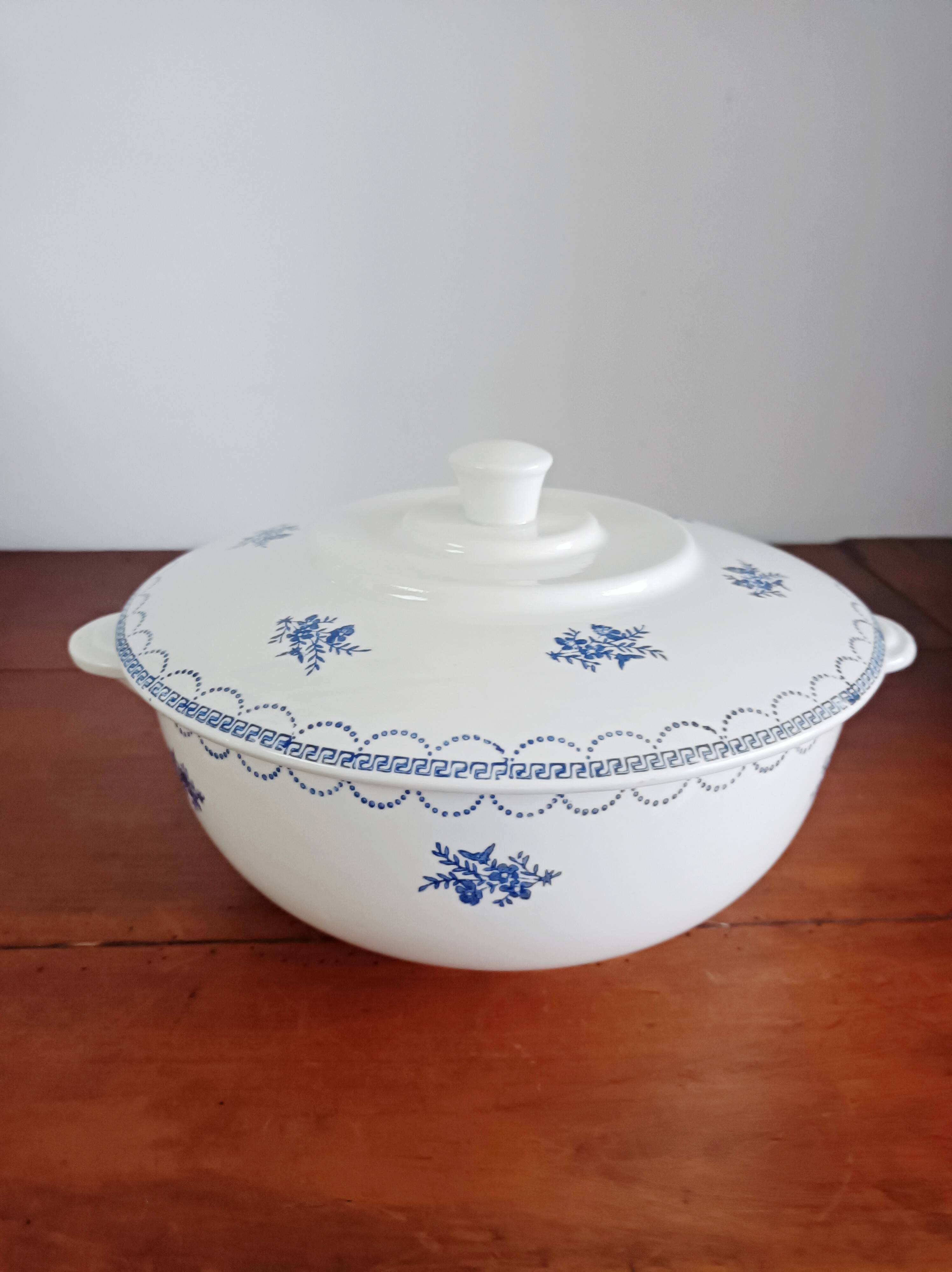 Ceranord iron clay soup tureen
