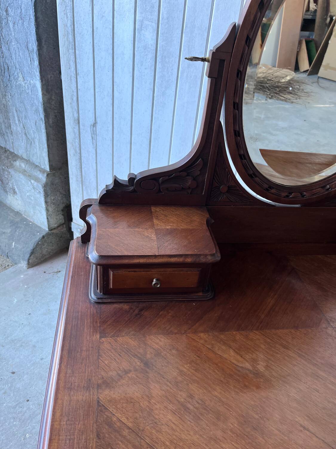 Old dressing table