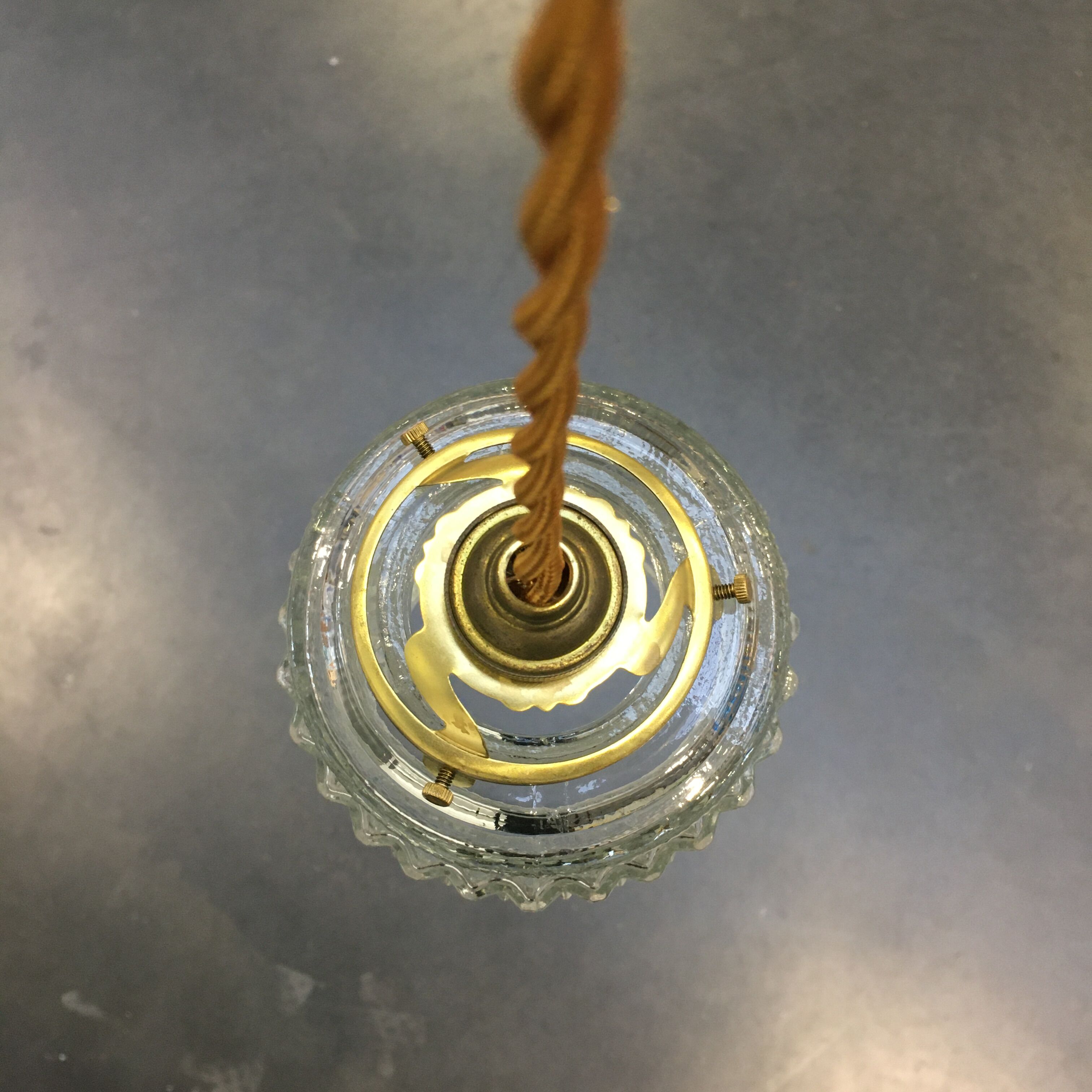 Transparent glass hanging lamp diamond tip pattern