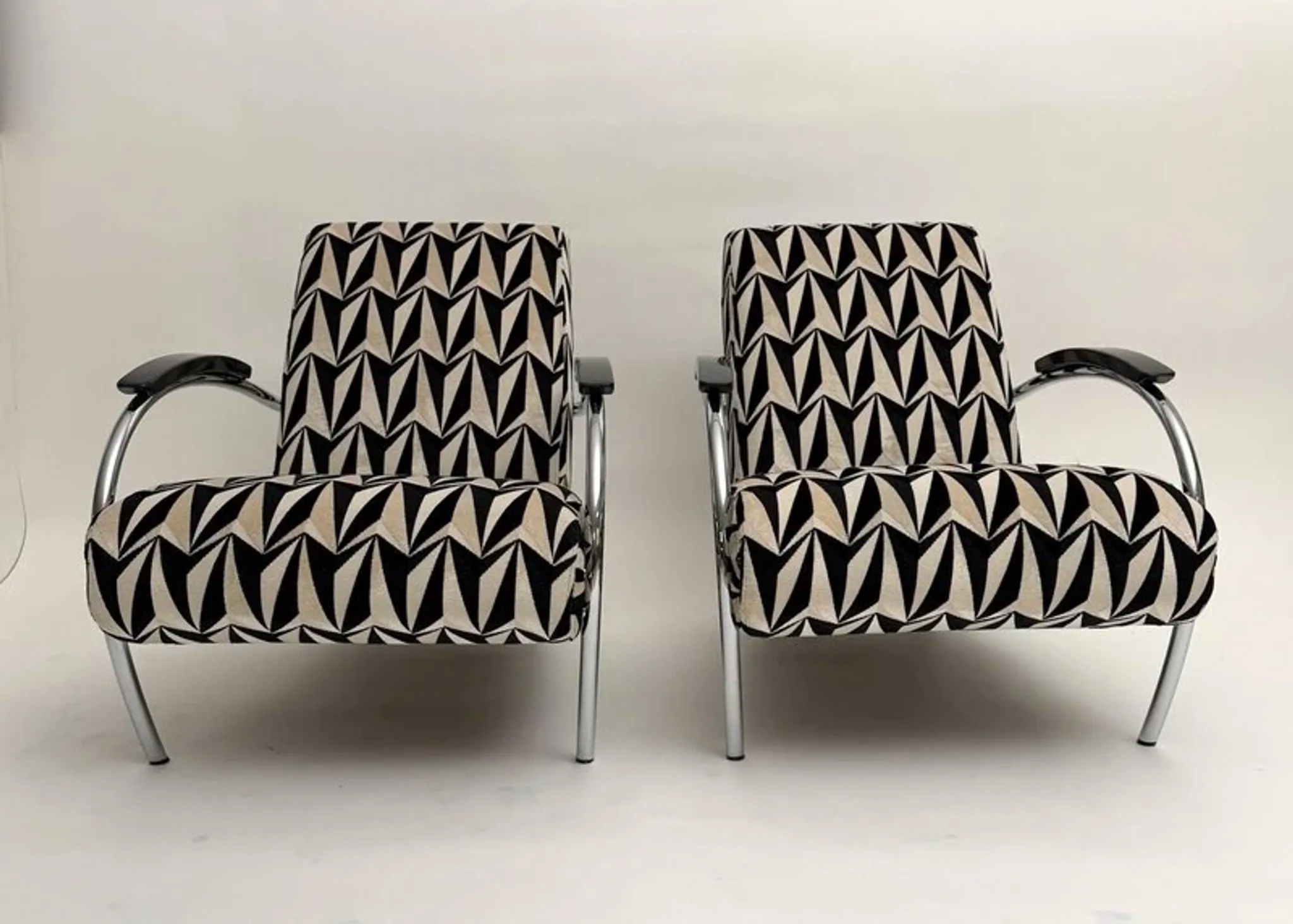 Tubular steel armchairs  by Gelderland, Netherlands, 1990, set of 2