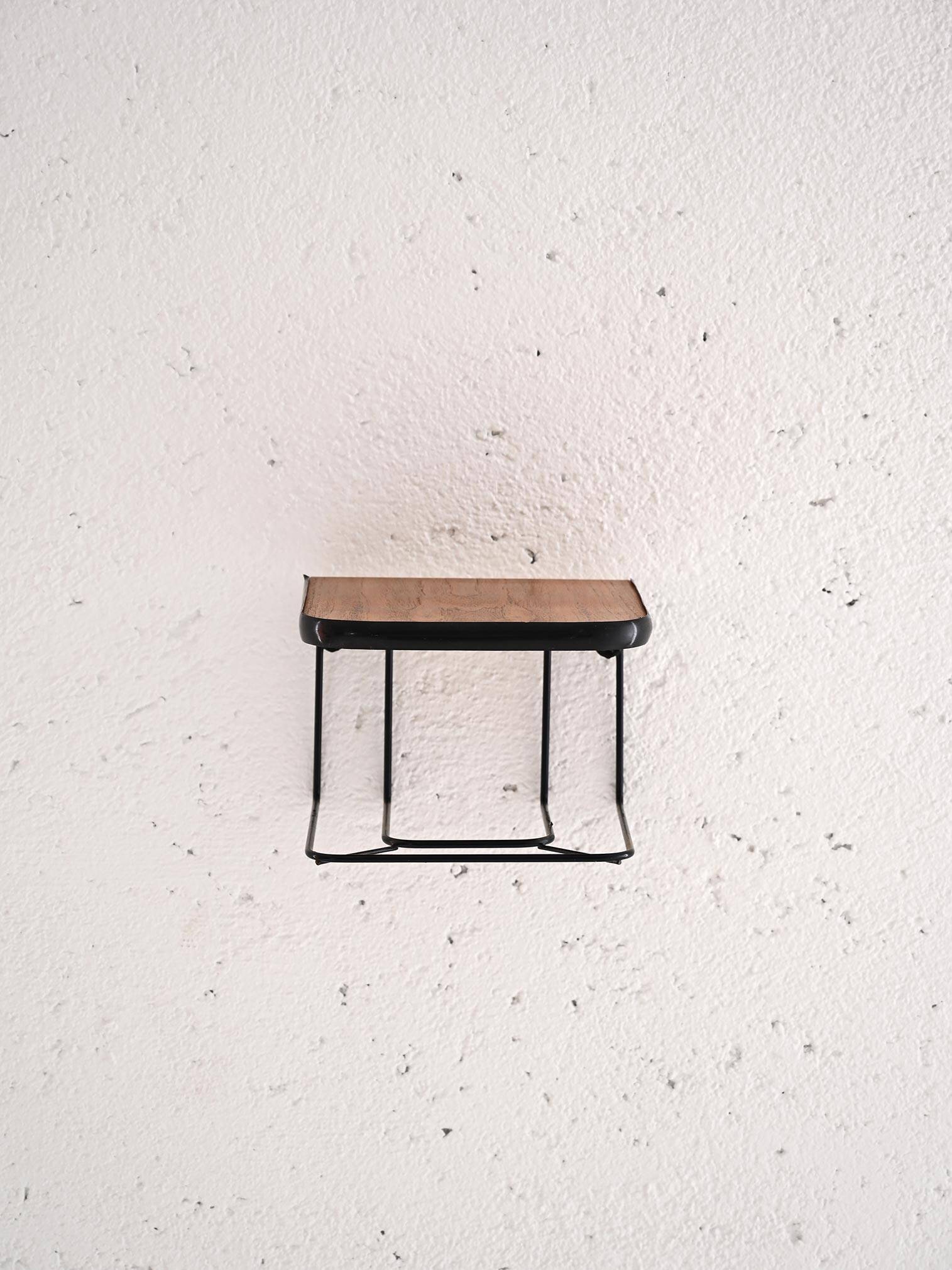Hanging nightstand in teak and metal