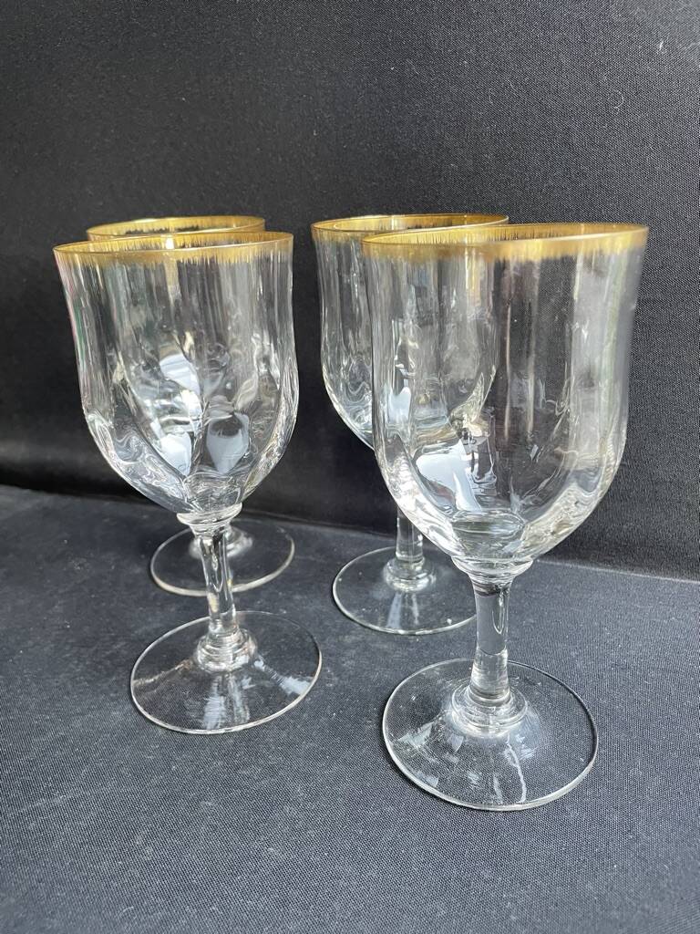 4 Daum water glasses with gold putoises