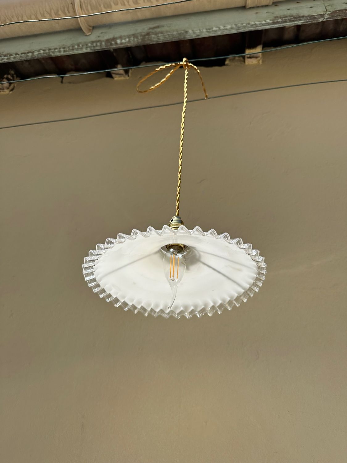 Vintage opaline suspension white and transparent claw brass electricity new