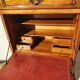 Secrétaire ancien scriban vintage en bois de noyer style Louis XV