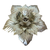 Golden metal flower wall lamp