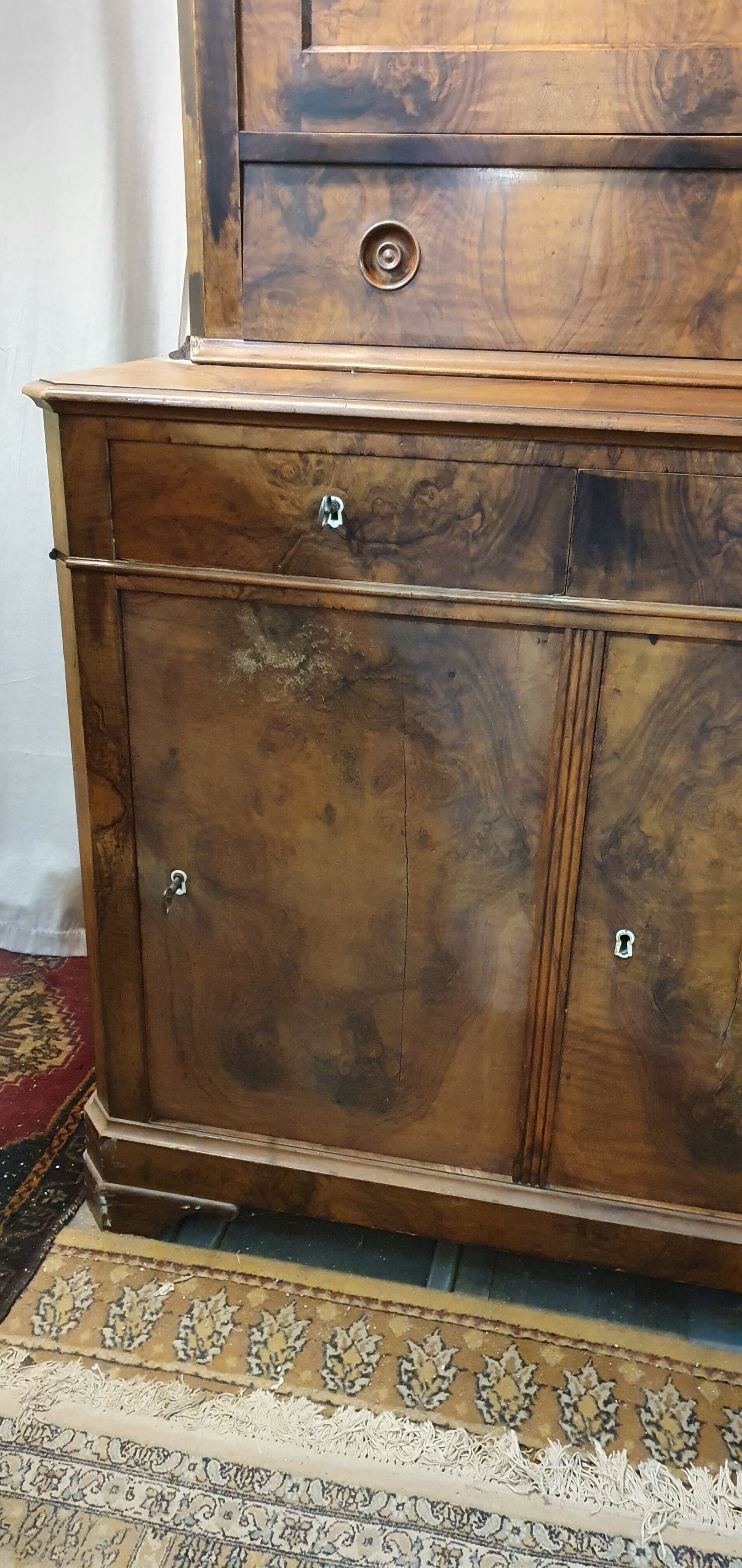 Old buffet