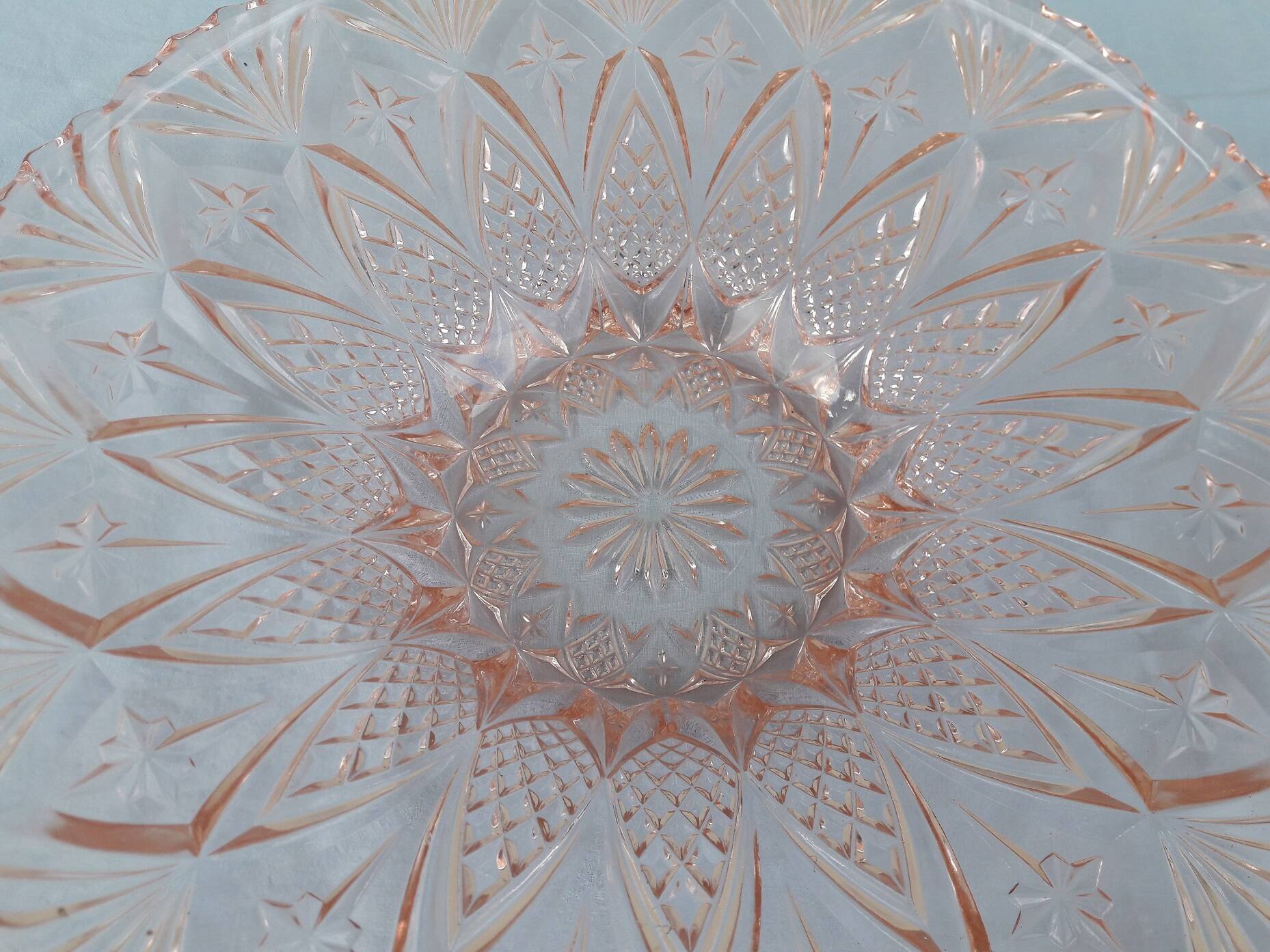 Cut glass bowl