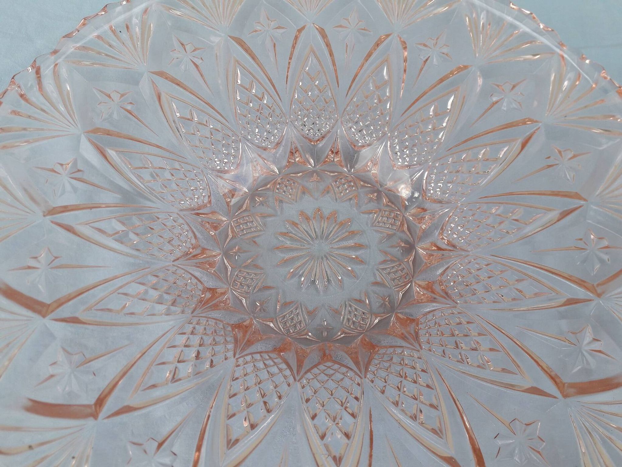 Cut glass bowl